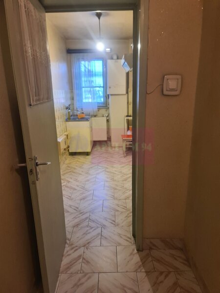 Apartament cu 2 camere de vanzare in Campina - Zona Piata Centrala