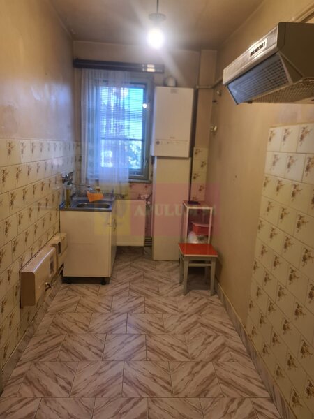 Apartament cu 2 camere de vanzare in Campina - Zona Piata Centrala
