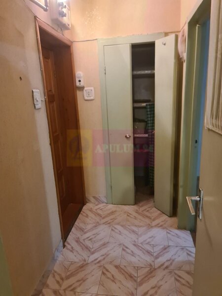 Apartament cu 2 camere de vanzare in Campina - Zona Piata Centrala