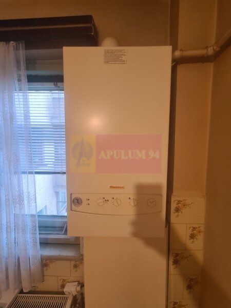 Apartament cu 2 camere de vanzare in Campina - Zona Piata Centrala